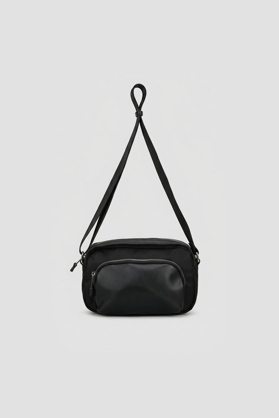 Жіноча сумка кросбоді водовідштовхуючий текстиль + натуральна шкіра — вигляд спереди